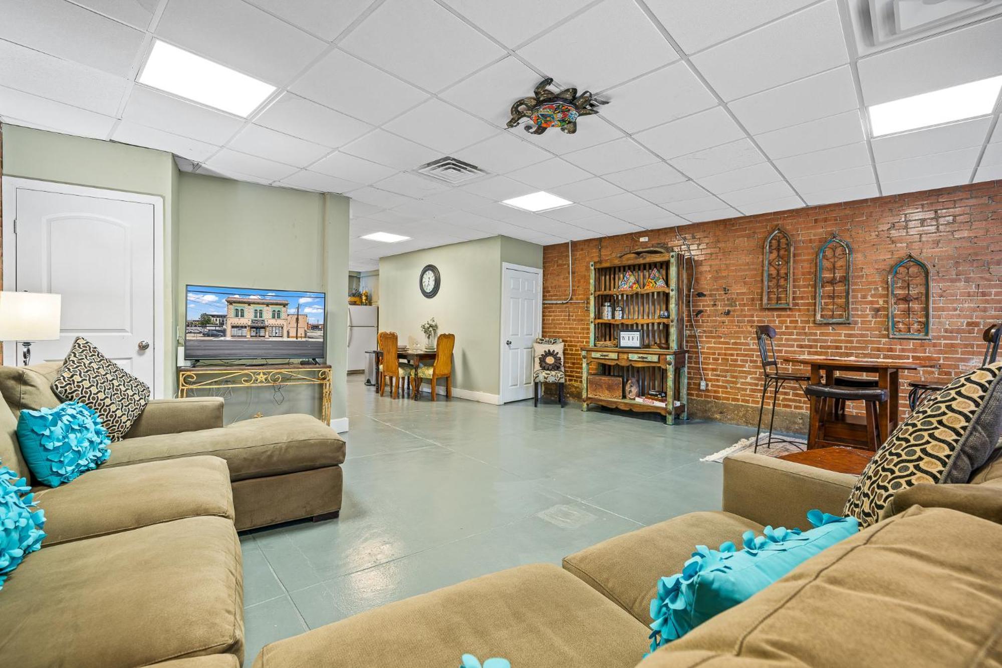 Farmers Market Apartment, Just Right In Downtown Tx Perfect Place